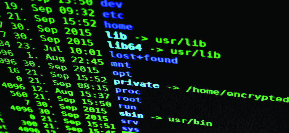 Una foto de líneas de código en una pantalla de terminal de computadora.