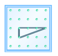 La figura muestra una cuadrícula de puntos uniformemente espaciados. Hay 5 filas y 5 columnas. Hay un triángulo estilo banda elástica que conecta tres de los tres puntos en la columna 2 fila 3, columna 2 fila 4 y columna 5 fila 3.